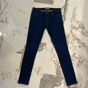 Levi’s 711 Skinny Jeans